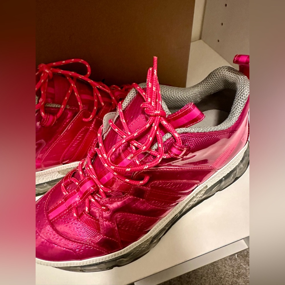 Men’s Burberry Fucsia Snickers - Picture 4 of 5